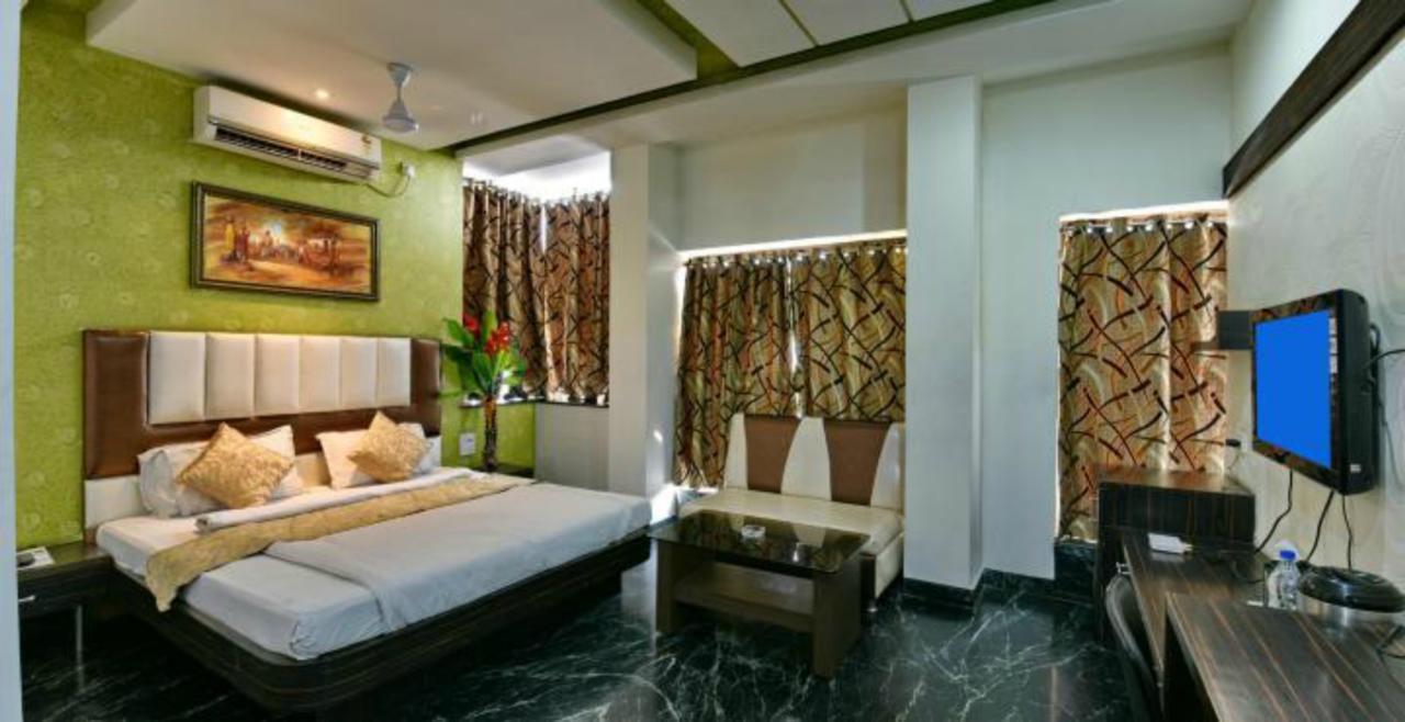 Hotel Pink Pearl Raigarh Екстериор снимка